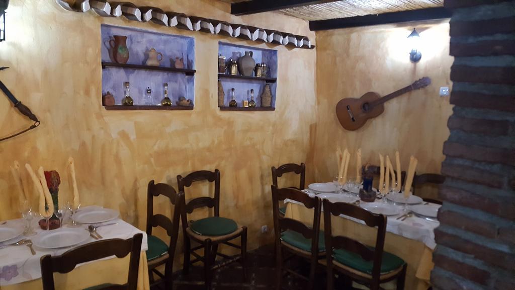 Posada Meson Mudejar Archez Bagian luar foto