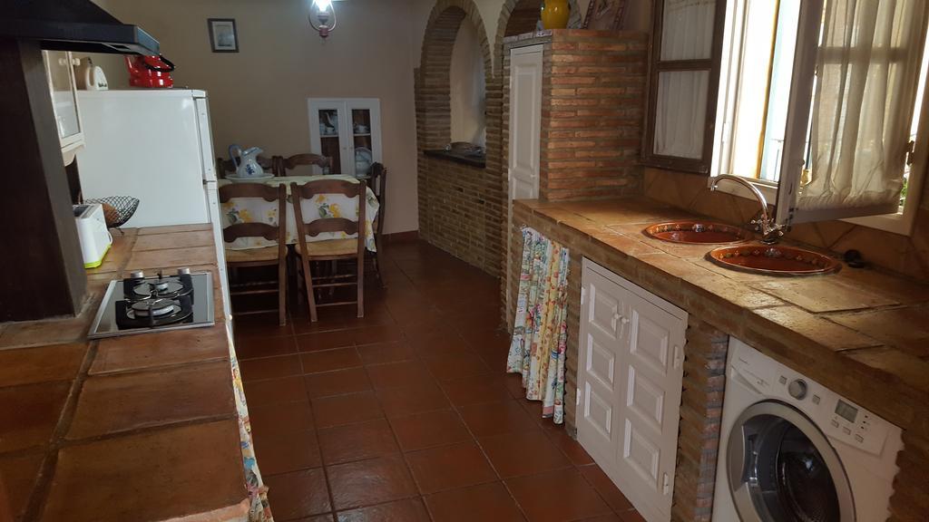 Posada Meson Mudejar Archez Bagian luar foto