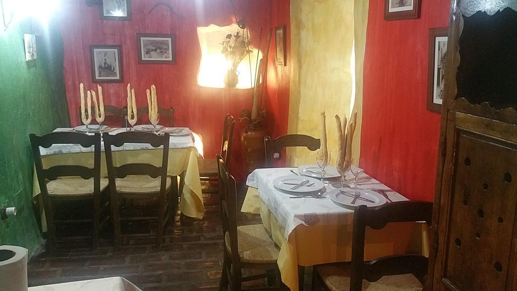 Posada Meson Mudejar Archez Bagian luar foto