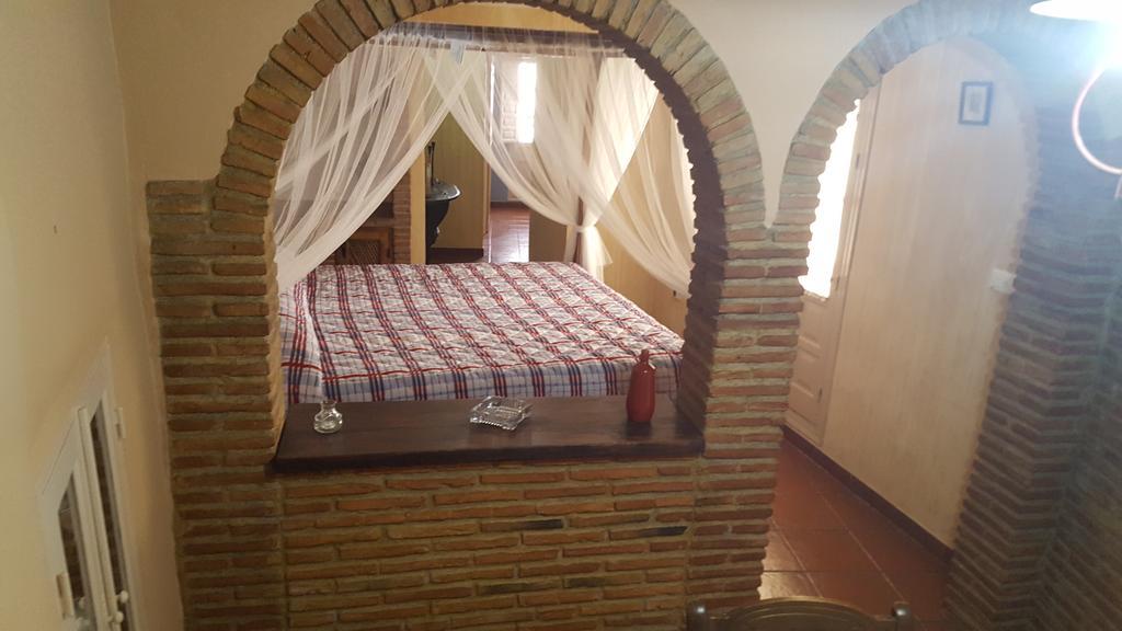Posada Meson Mudejar Archez Bagian luar foto